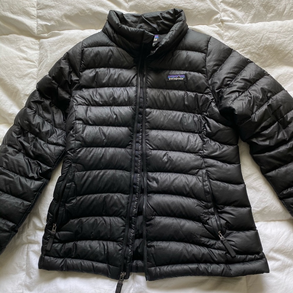 Patagonia black puffer jacket kids large